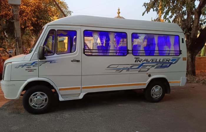 12 Seater Tempo Traveller Rentals