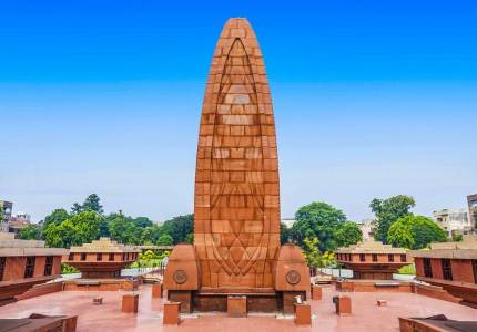 Amritsar To Manali & Kasol Tour